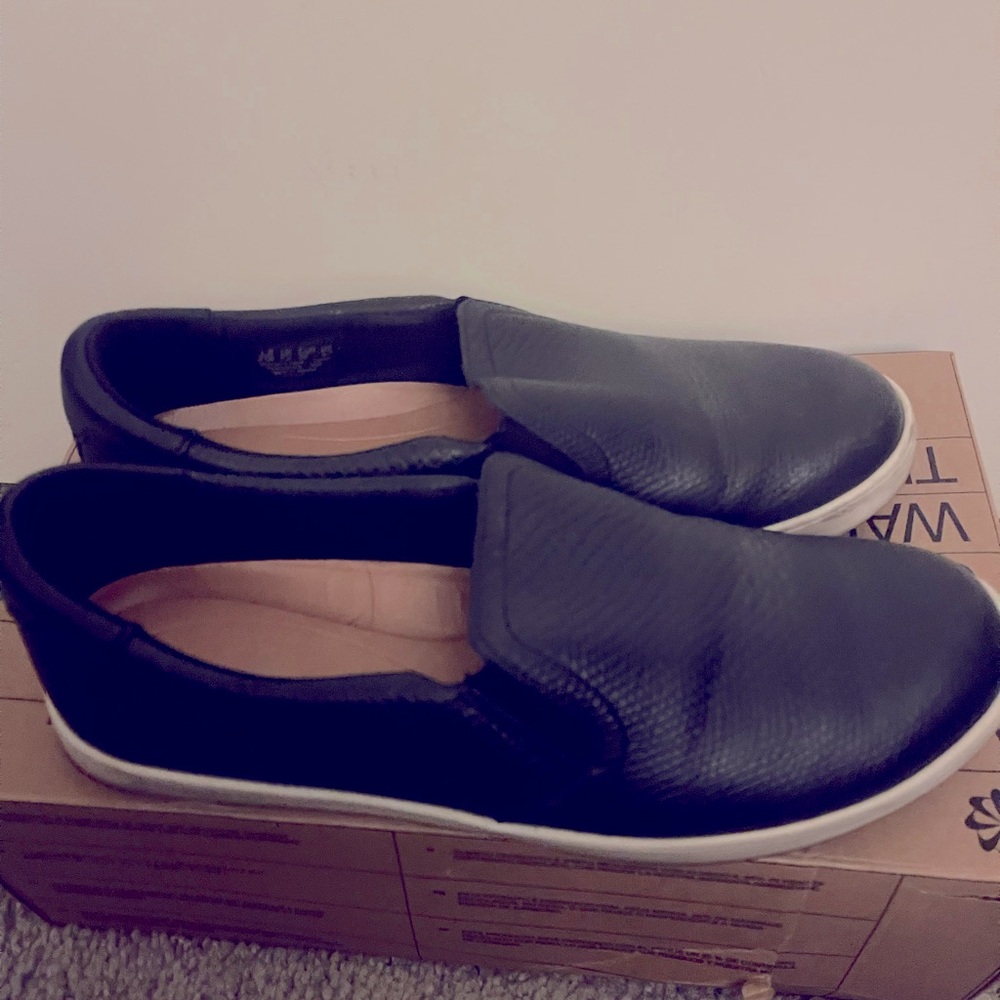 Dr Scholls slip on sneaker , used 9.5